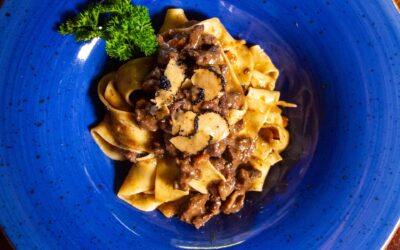 Pappardelle al Ragù di Cervo con Tartufo Nero